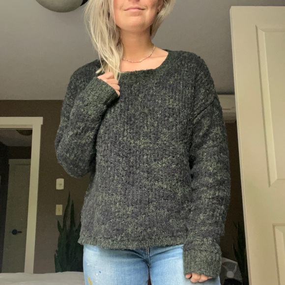 Line sweater - Picture 1 of 4